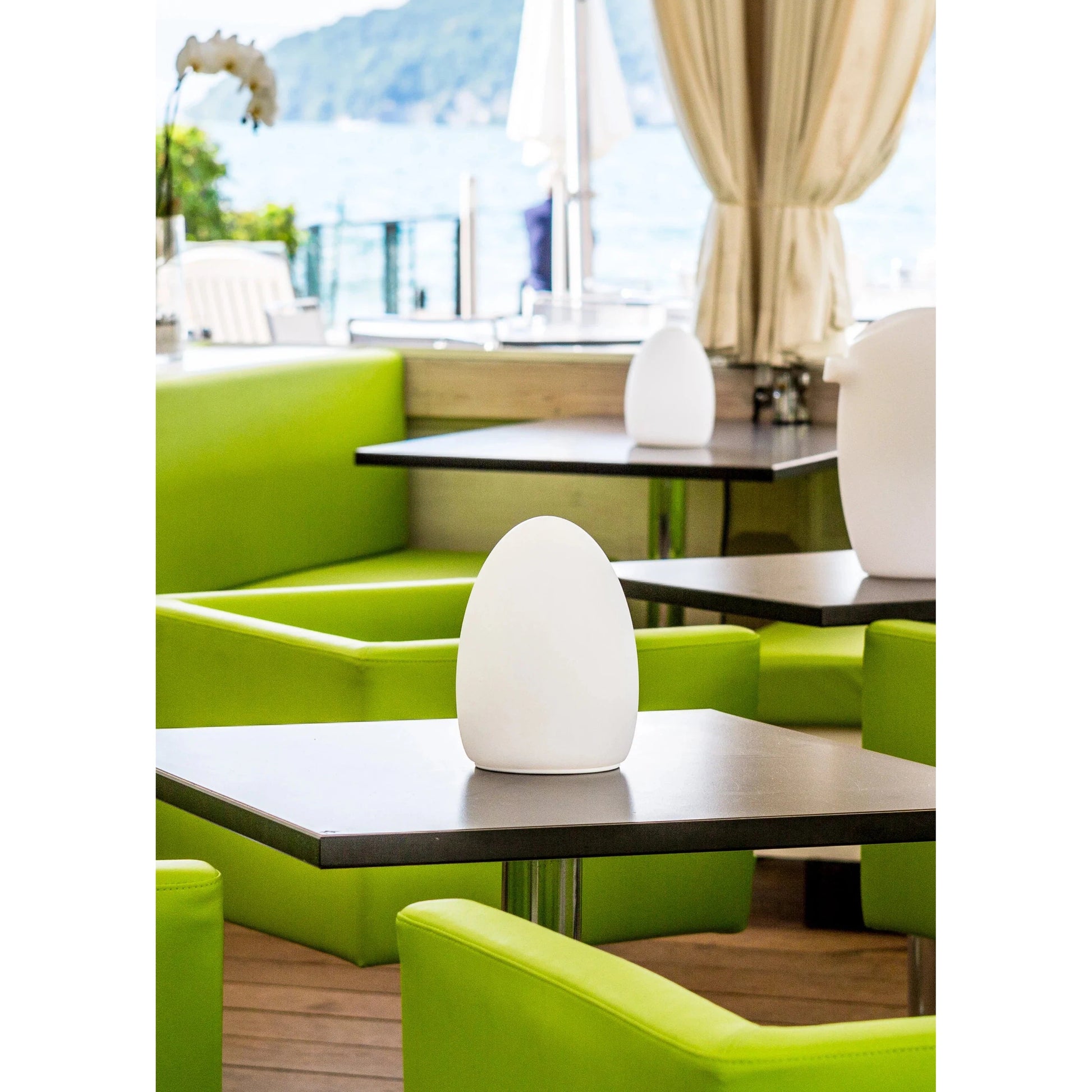 Smart and Green Egg LED Table Lamp