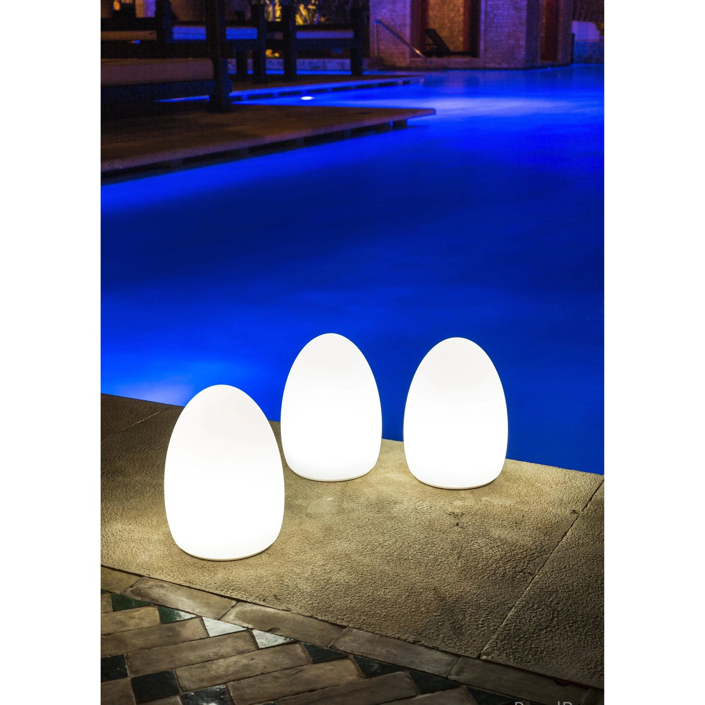 Smart and Green Egg LED Table Lamp