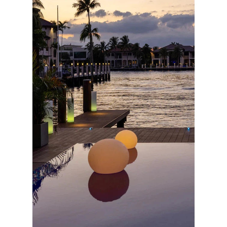 Smart and Green Flatball 20" x 14" LED Lamp