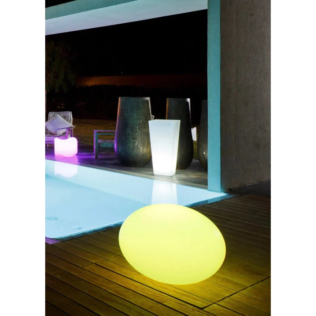Smart and Green Flatball 20" x 14" LED Lamp