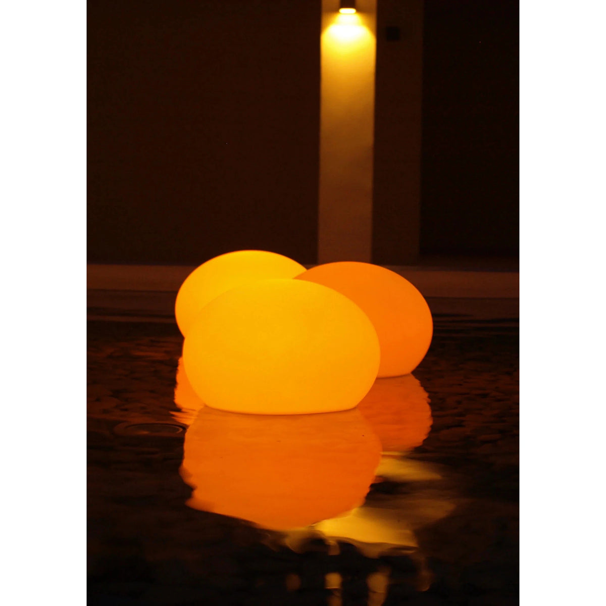 Smart and Green Flatball 20" x 14" LED Lamp