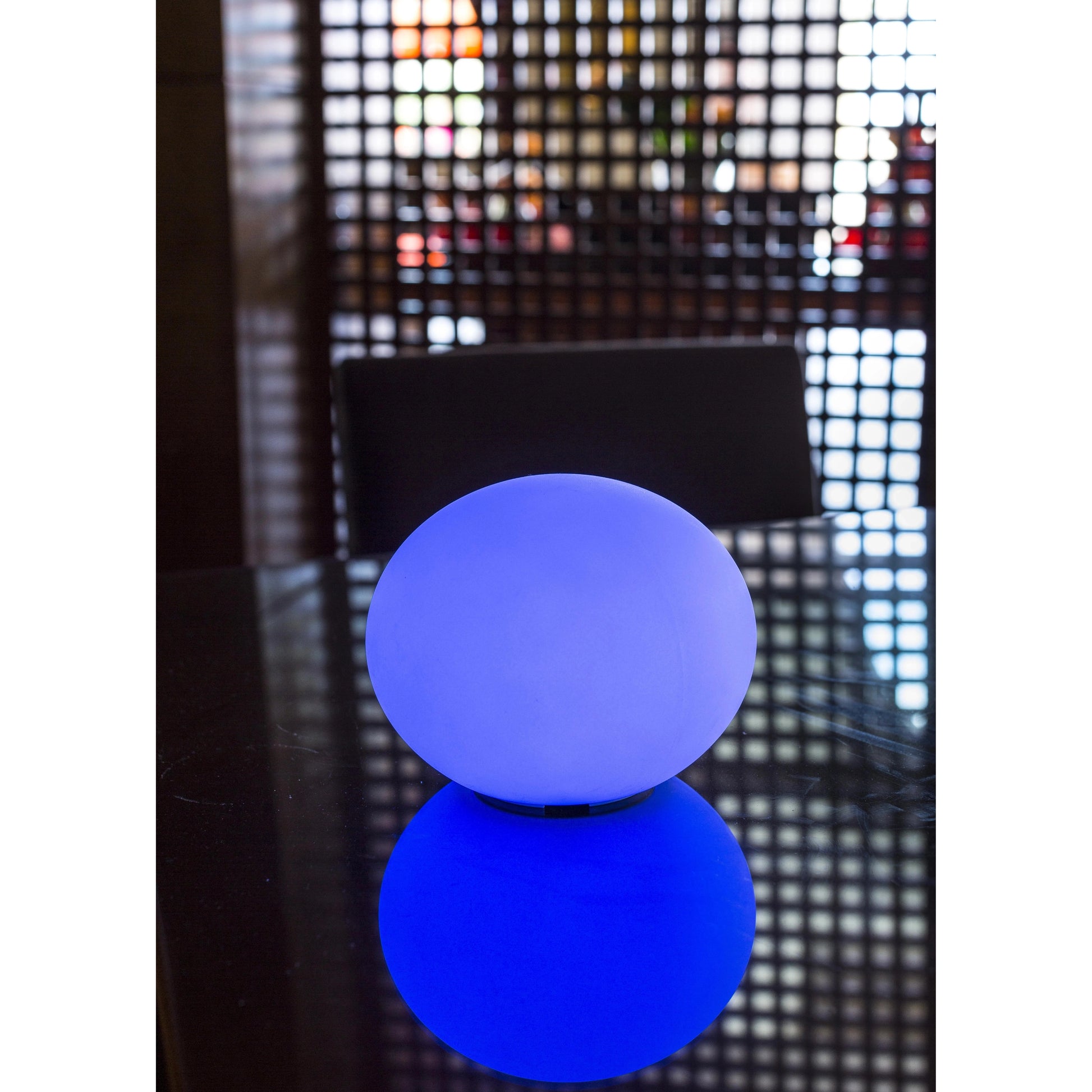 Smart and Green Flatball 6" x 7" LED Ball Lamp