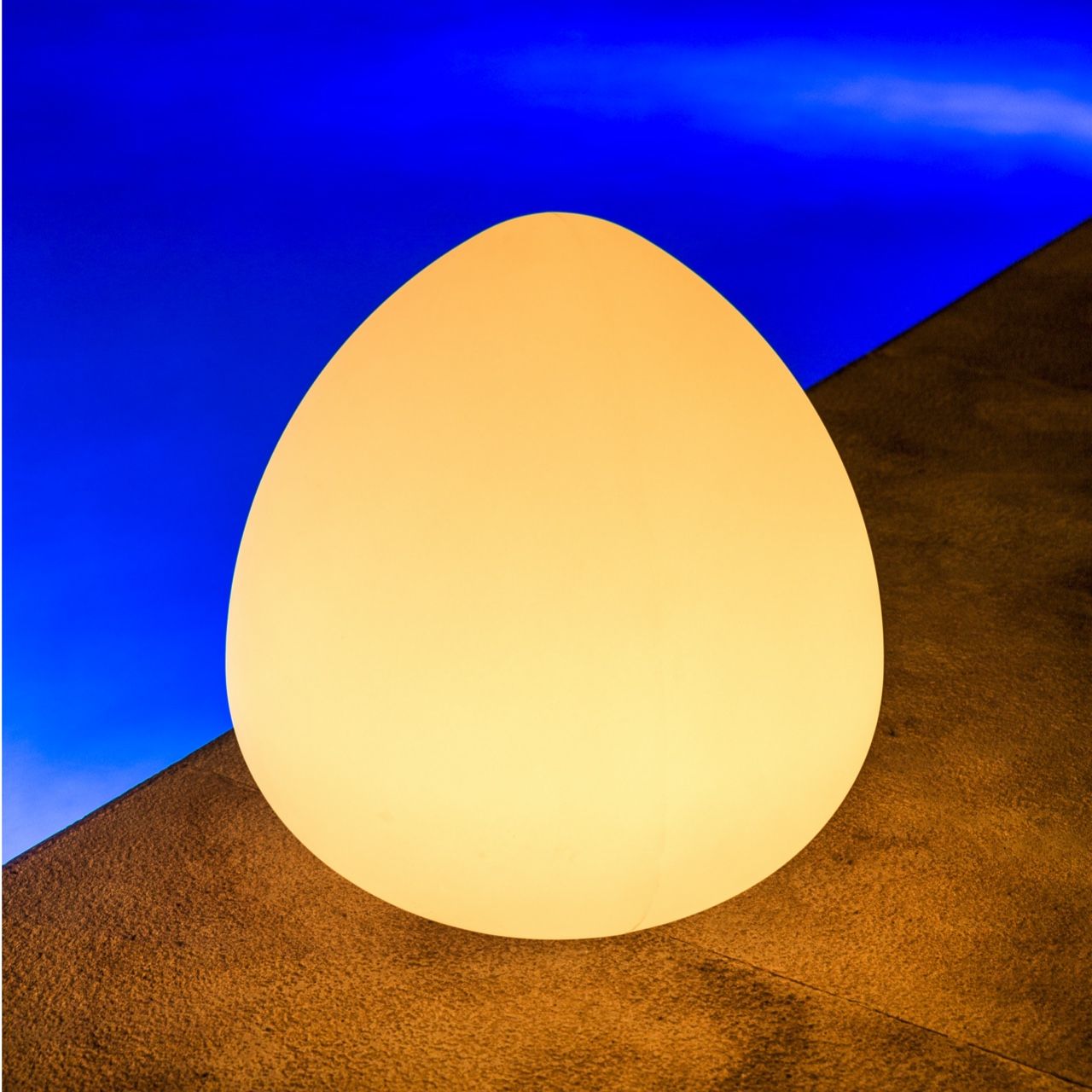 Smart and Green Rocky LED Lamp