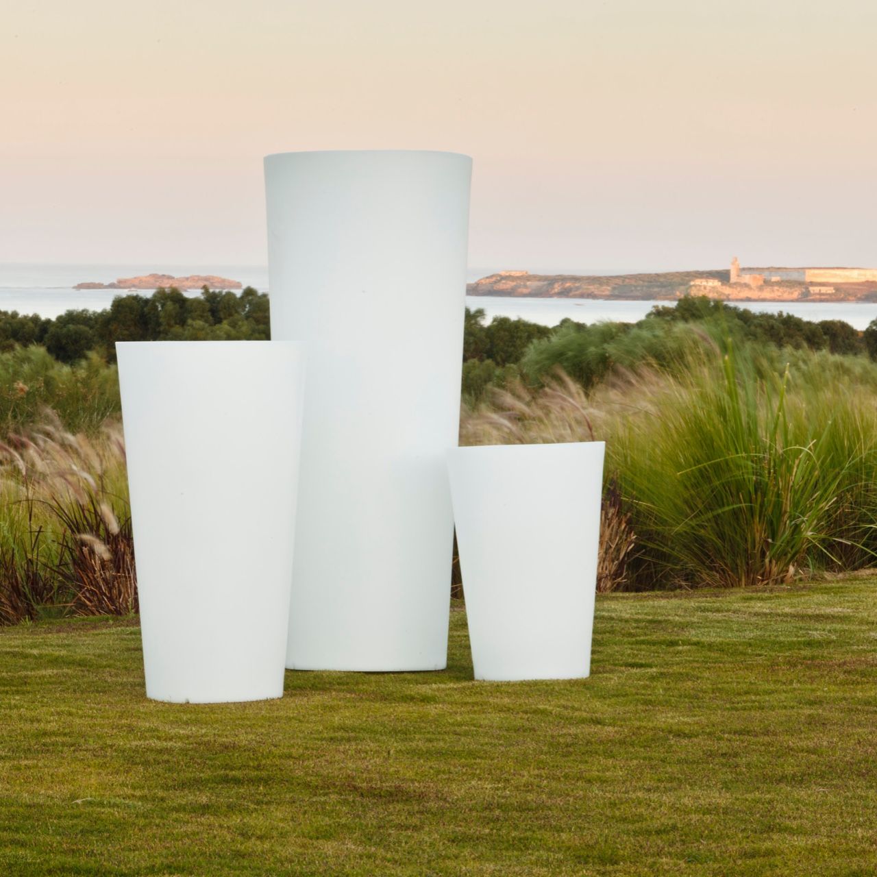 Smart and Green Tango 43" LED Lamp