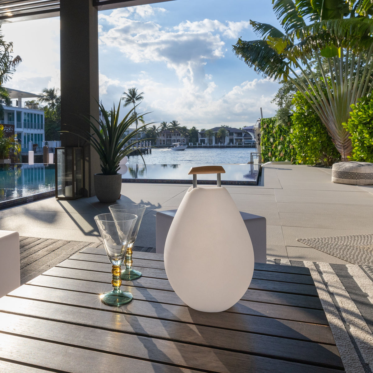 Smart and Green Vessel 2 11" LED Lamp