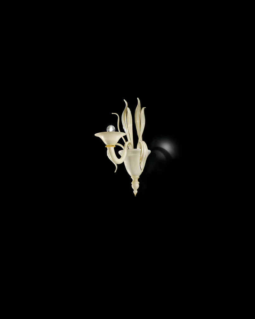 Sylcom Pisani 1432/A1-D-BLAV Ivory Wall Lamp in Polished Gold Metal Finish