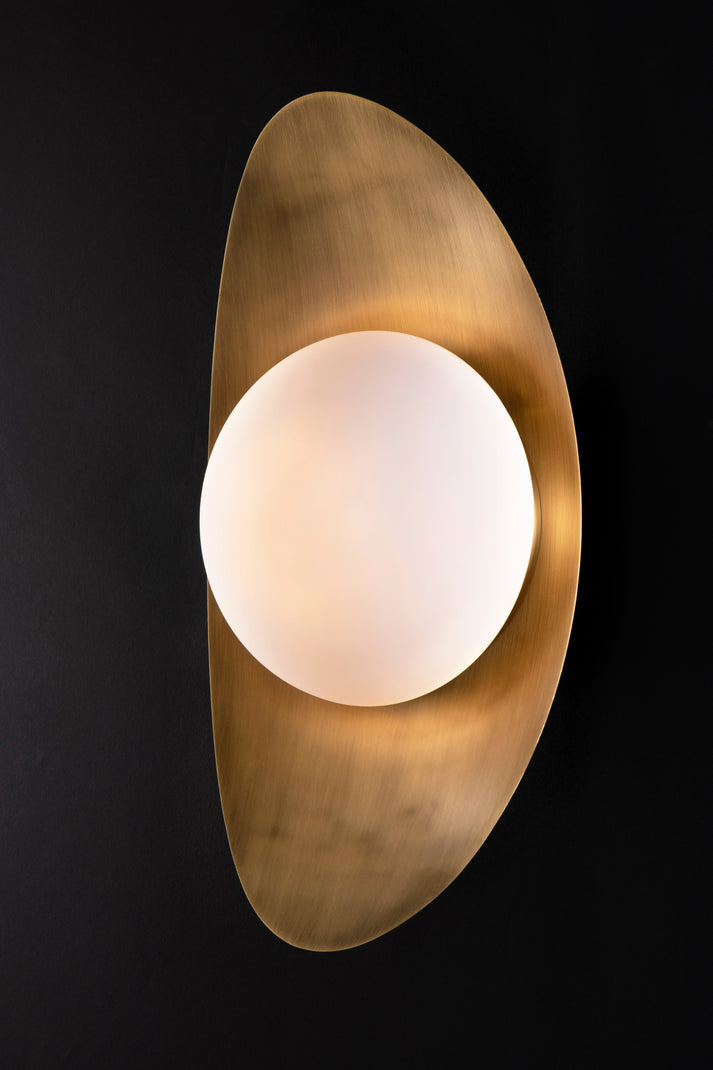 The Vault Mallen Leaf Wall Sconce