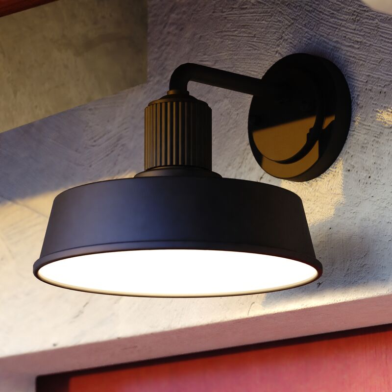 Vaxcel Hammond 10-in. Outdoor Wall Light Matte Black and Glossy White