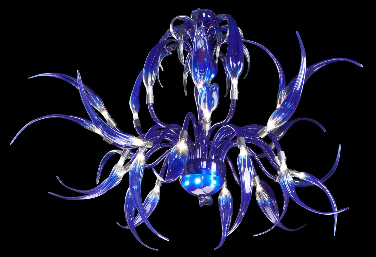 Vetreria Artistica Rosa Ali di Gabbiano 40-Lights Blue Crystal Gradient Glass Chandelier