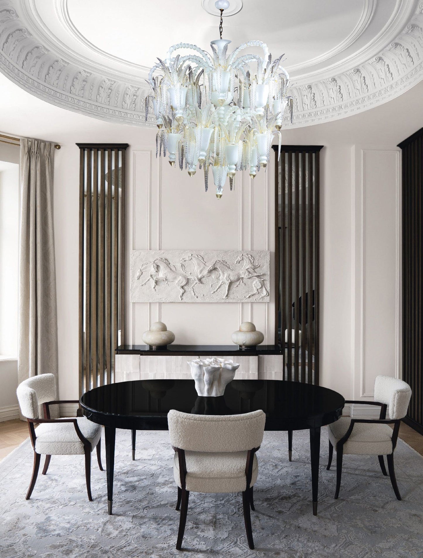 Vetreria Artistica Rosa Arsenale 20-Lights White Murano Glass Chandelier