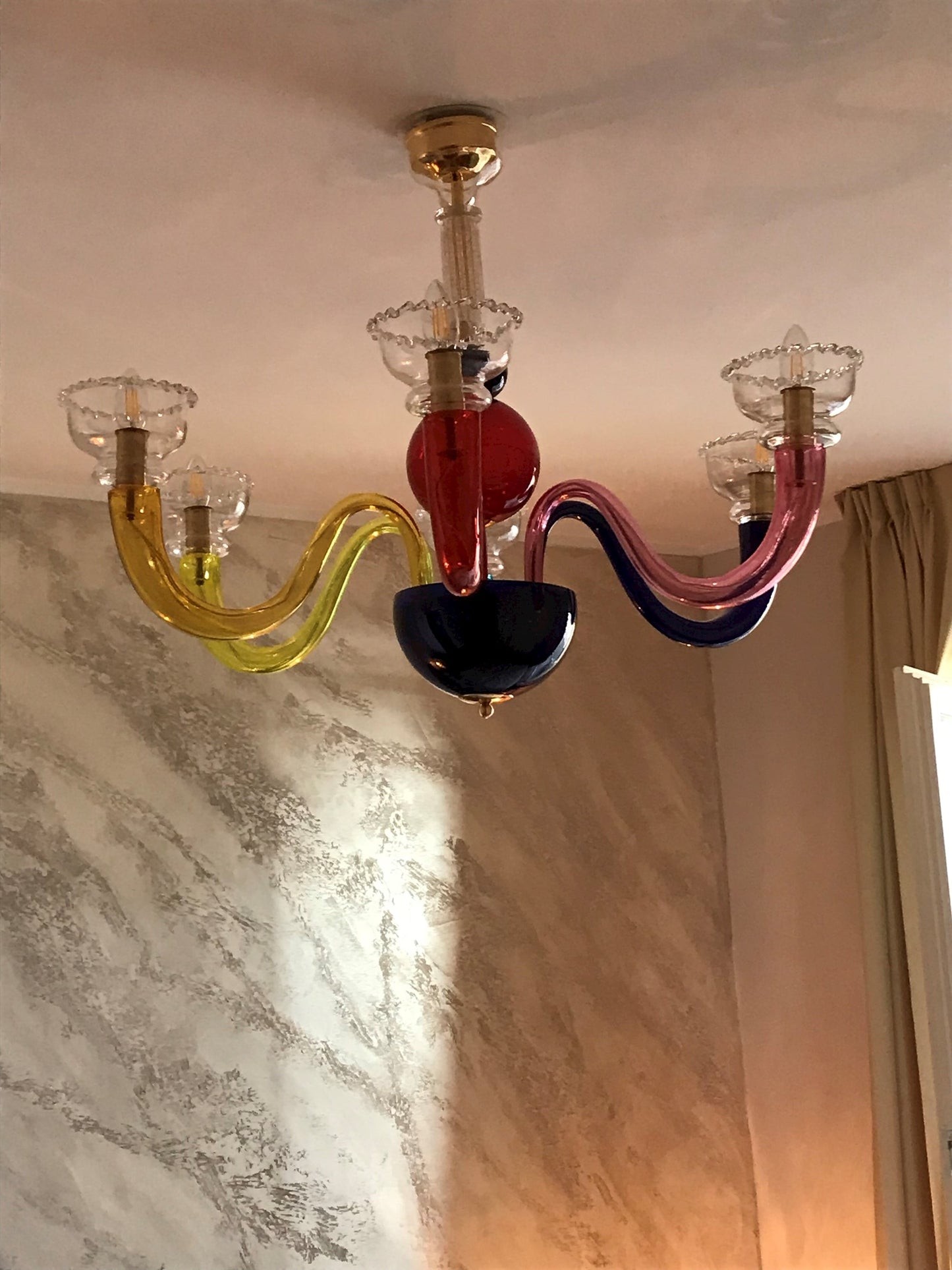 Vetreria Artistica Rosa Campiello 8-Lights Gold Base With Multi-Colored Artistic Design Glass Chandelier
