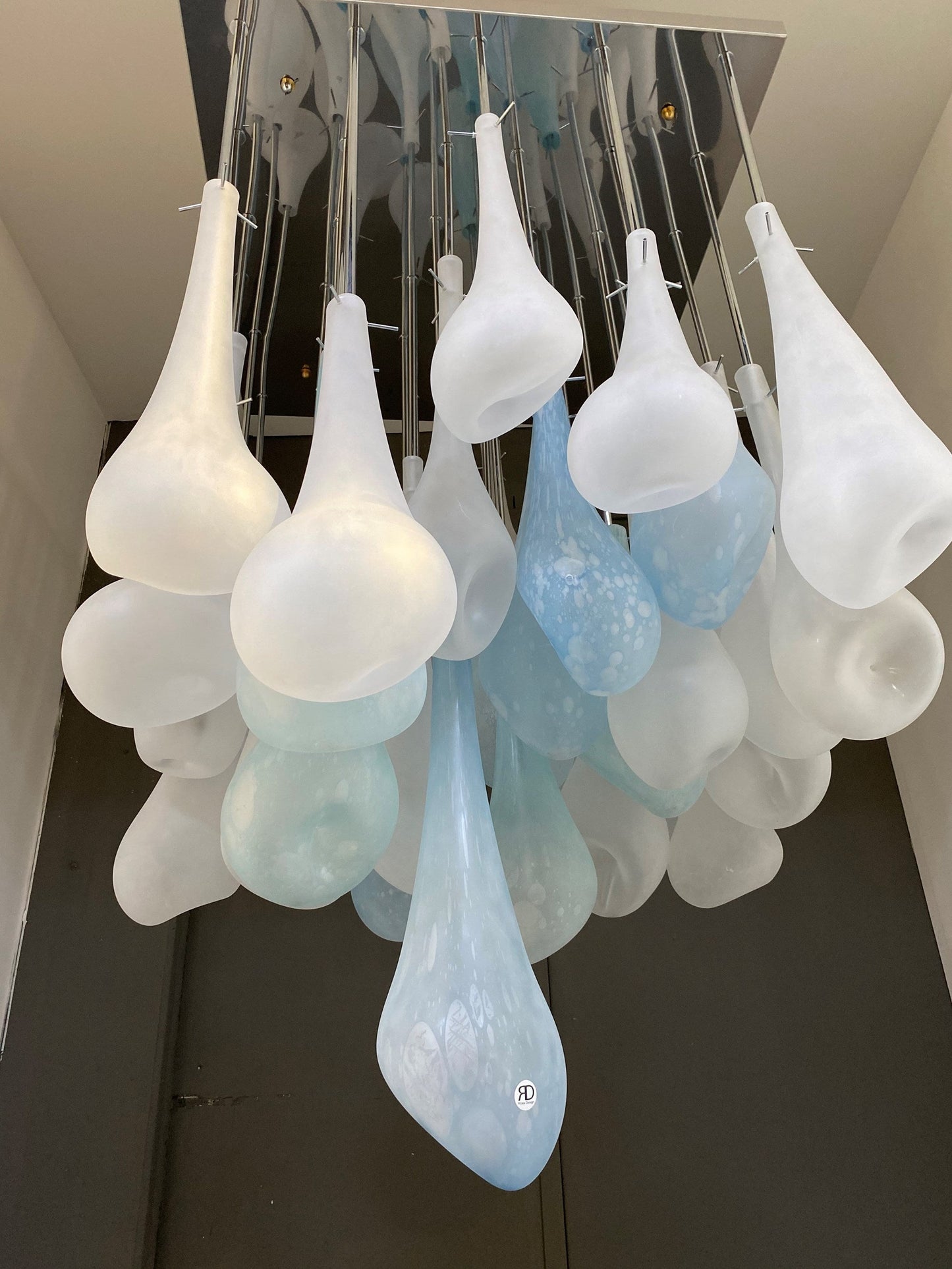 Vetreria Artistica Rosa Fioritura 36-Lights White and Light Blue Sandblasted Petal Glass Chandelier