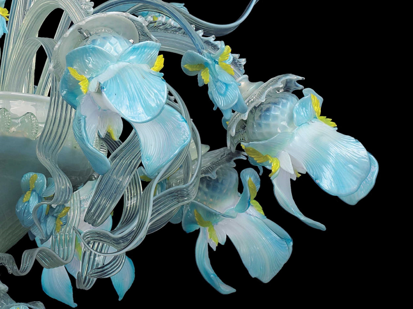 Vetreria Artistica Rosa Iris 8-Lights Opaline Base With Light Blue Flowers and Yellow Finish Glass Chandelier