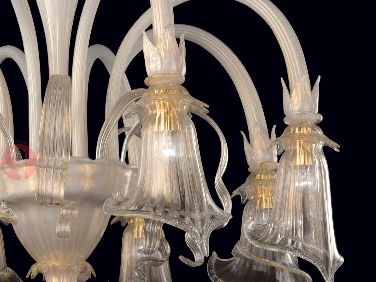 Vetreria Artistica Rosa Liside 8-Lights White Pase Base With Gold Details Glass Chandelier