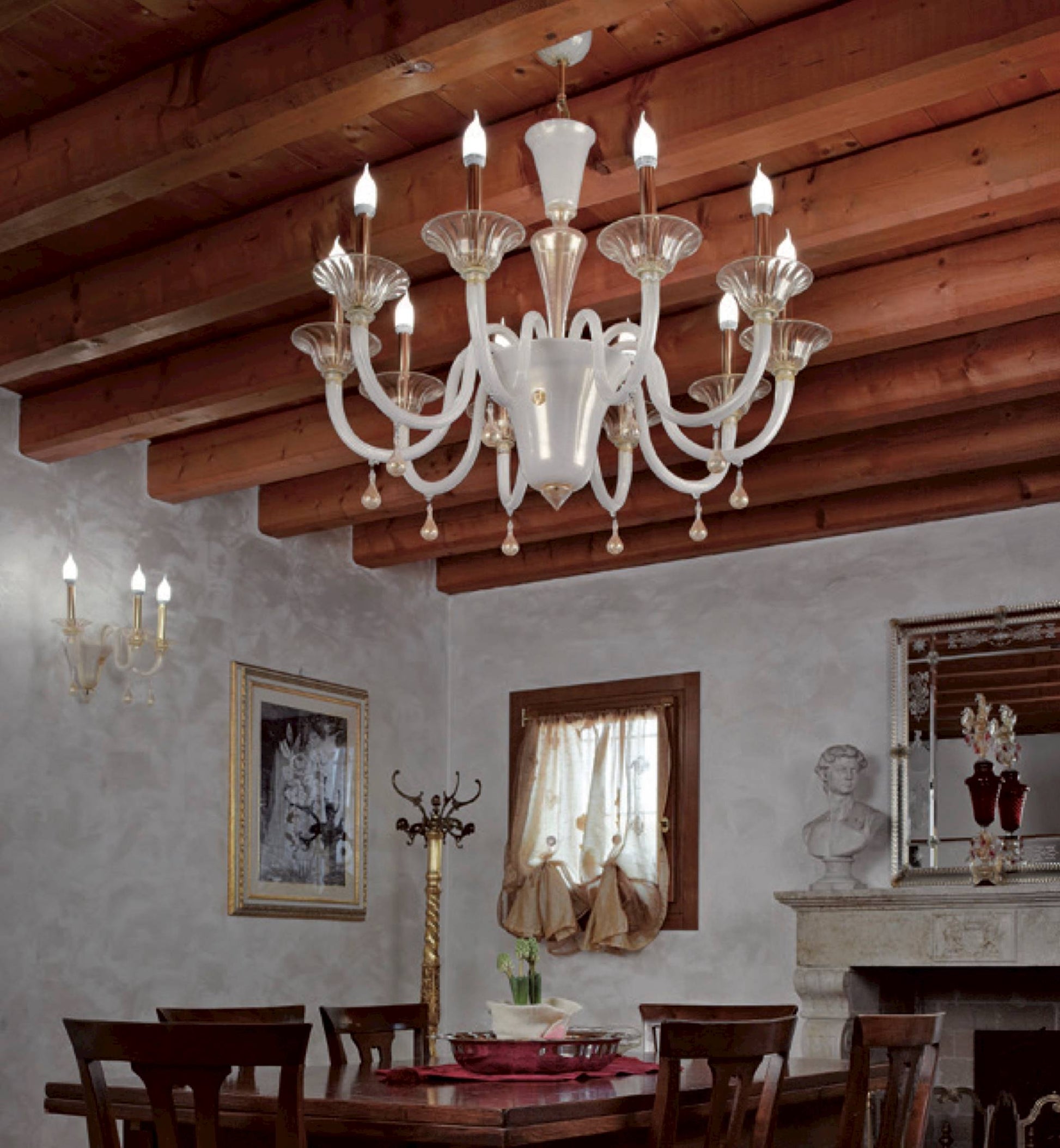 Vetreria Artistica Rosa Reame 10-Lights White Pastel With Gold and Crystal Details Candle Light Glass Chandelier