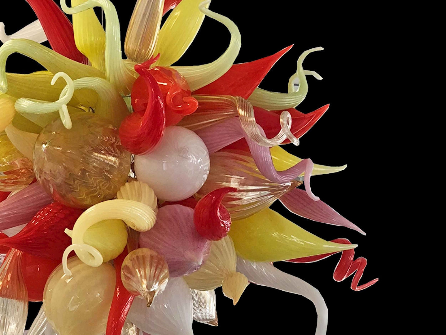 Vetreria Artistica Rosa Scultura Allegra 13-Lights Red and Yellow Artistic Design Glass Chandelier