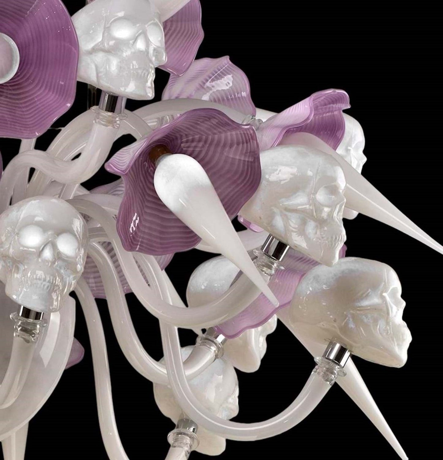 Vetreria Artistica Rosa Teschi 16-Lights White Pastel Base With Amethyst Details Glass Chandelier