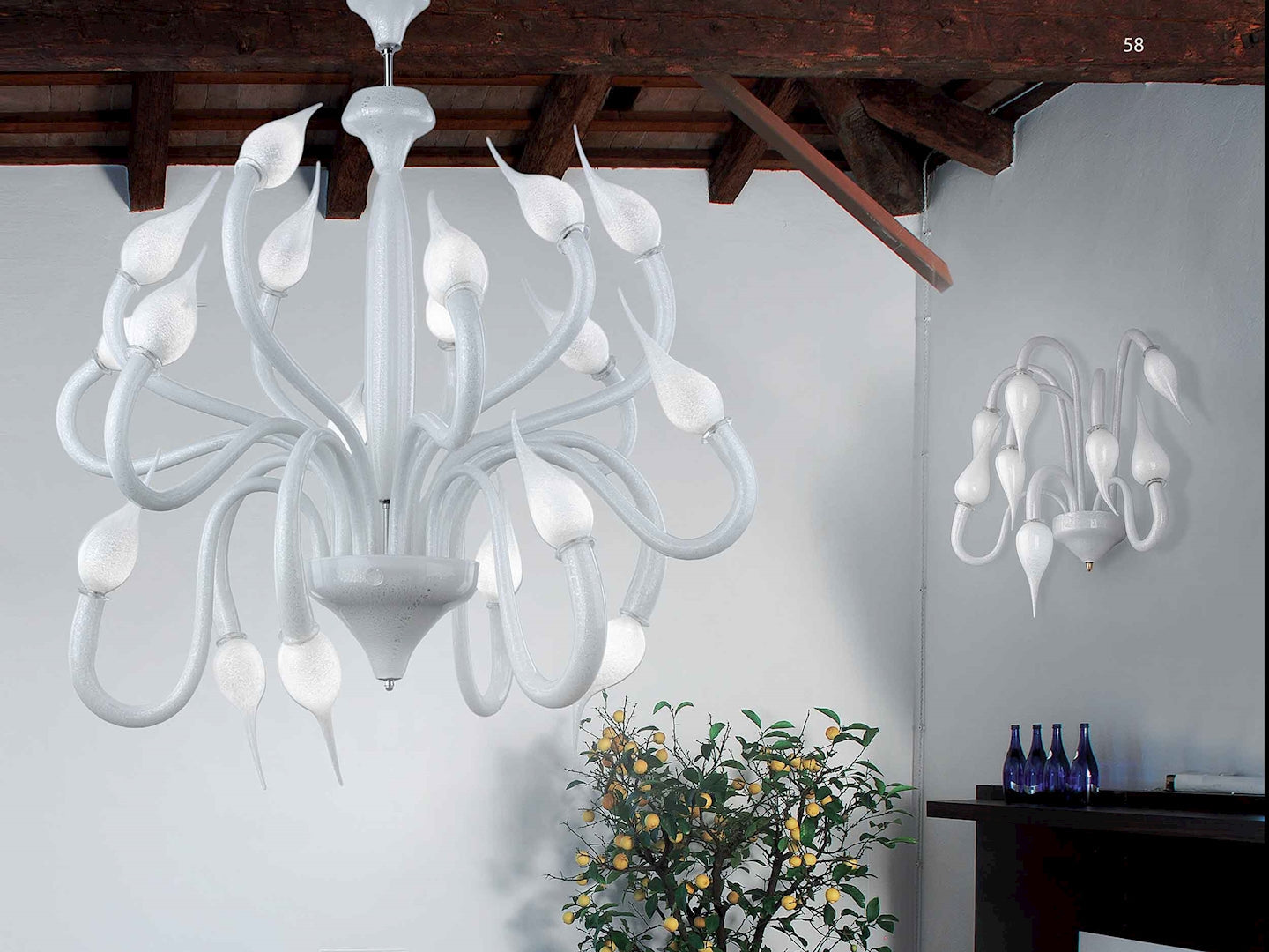 Vetreria Artistica Rosa Universo 18-Lights White Base With White Spike Shade Glass Chandelier