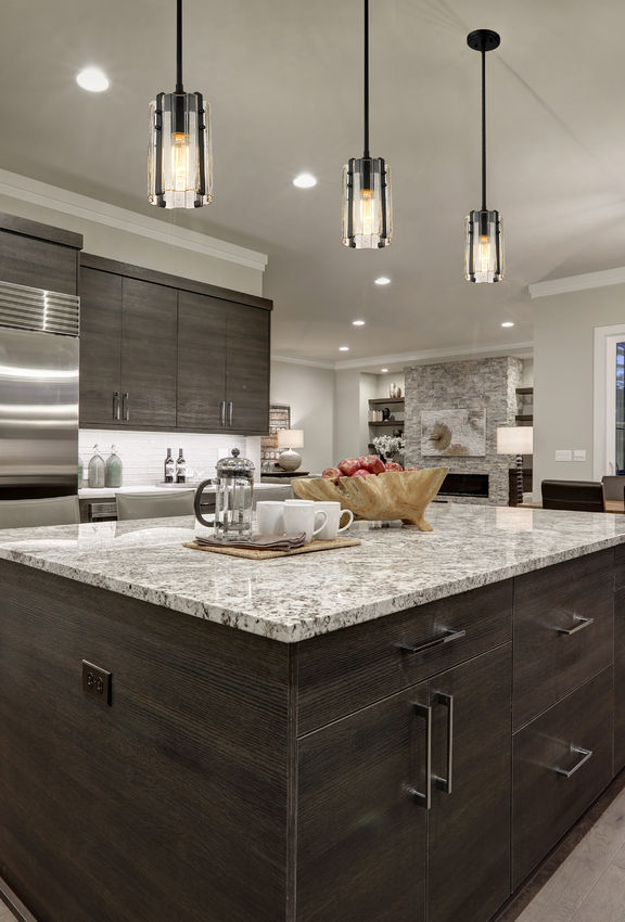 Z-Lite Alverton 6" 1-Light Matte Black Mini Pendant Light With Clear Glass Shade