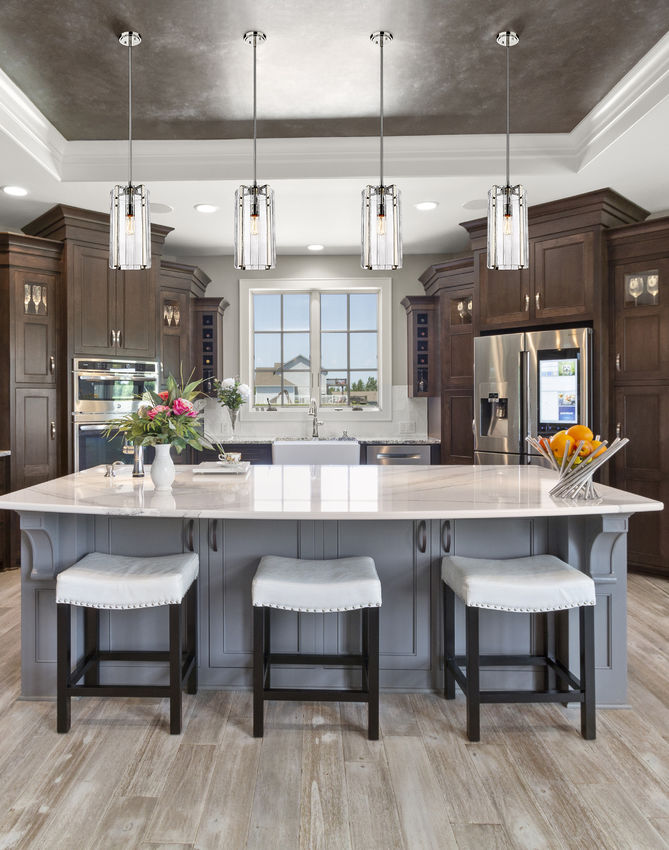 Z-Lite Alverton 8" 1-Light Polished Nickel Pendant Light With Clear Glass Shade