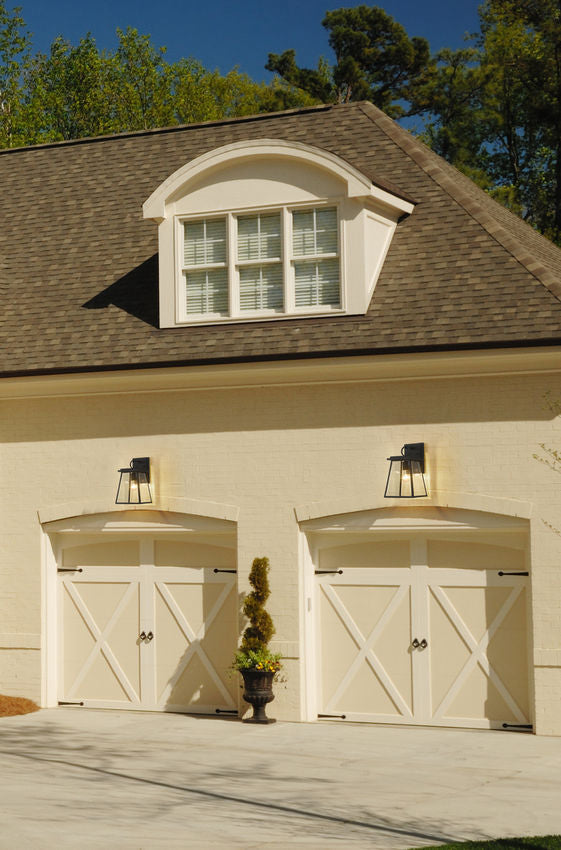 Z-Lite Broughton 9" 1-Light Black Aluminum Outdoor Wall Sconce With Clear Beveled Glass Shade