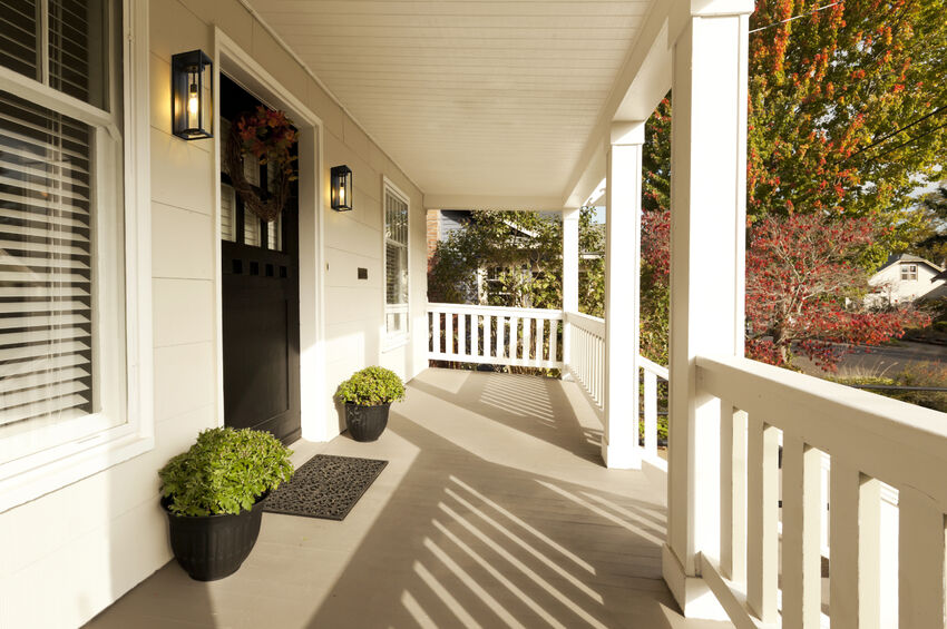 Z-Lite Dunbroch 8" W x 18" H 1-Light Black Aluminum Outdoor Wall Sconce With Clear Glass Shade