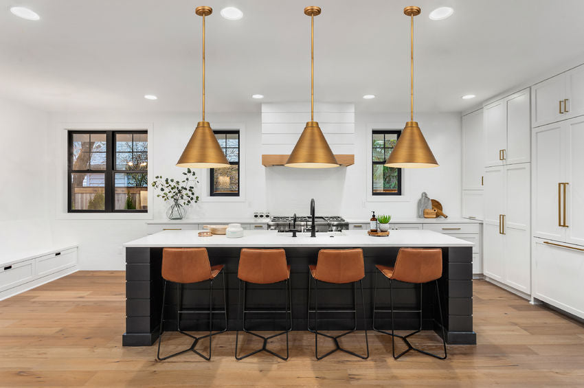 Z-Lite Eaton 18" 1-Light Rubbed Brass Iron Pendant Light