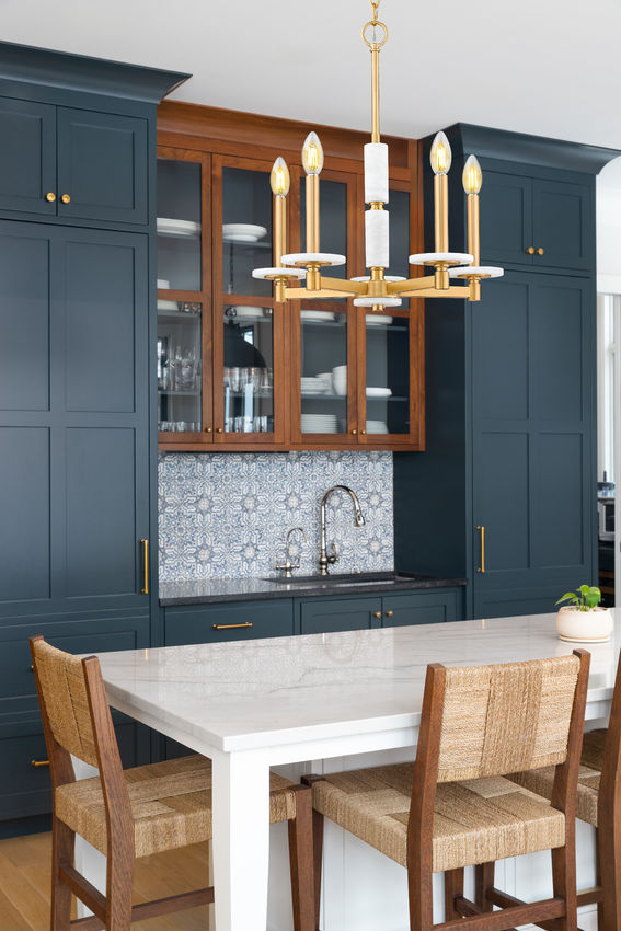Z-Lite Kaden 5-Light Candelabra Bulb Base Modern Gold Steel Frame Stone Alabaster Chandelier