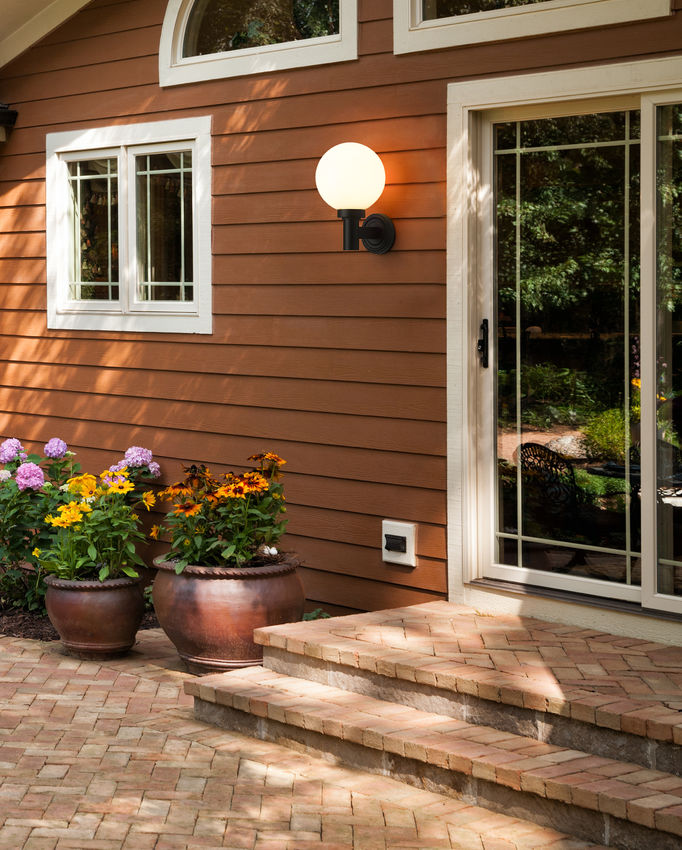 Z-Lite Laurent 8" 1-Light Black Aluminum Outdoor Wall Sconce With Opal Glass Shade