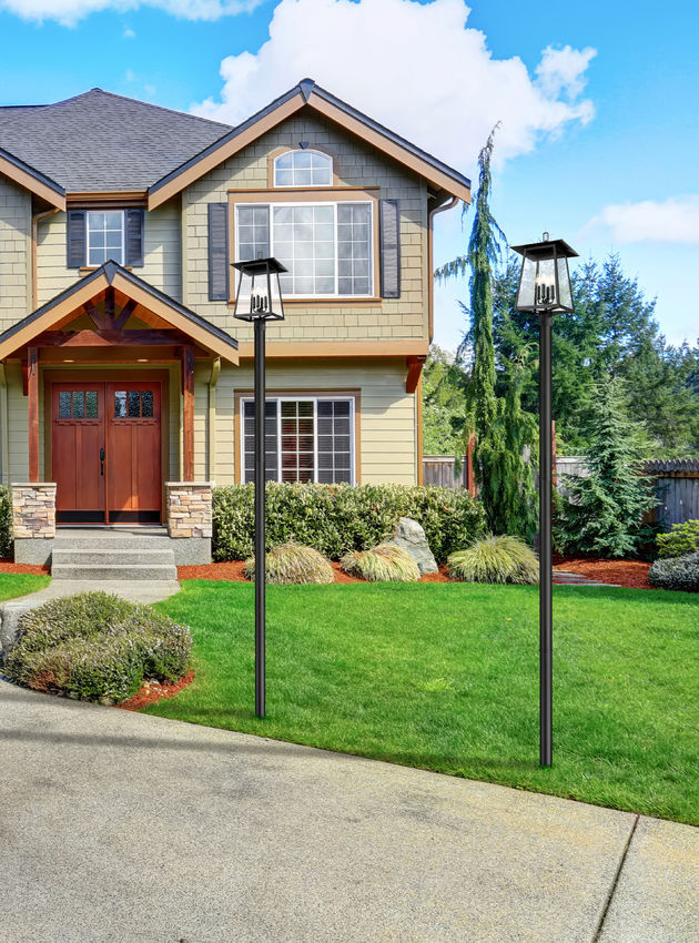 Z-Lite Rainer 14" W x 142" H 4-Light Black Aluminum Outdoor Post Mounted Fixture With Clear Seedy Glass Shade